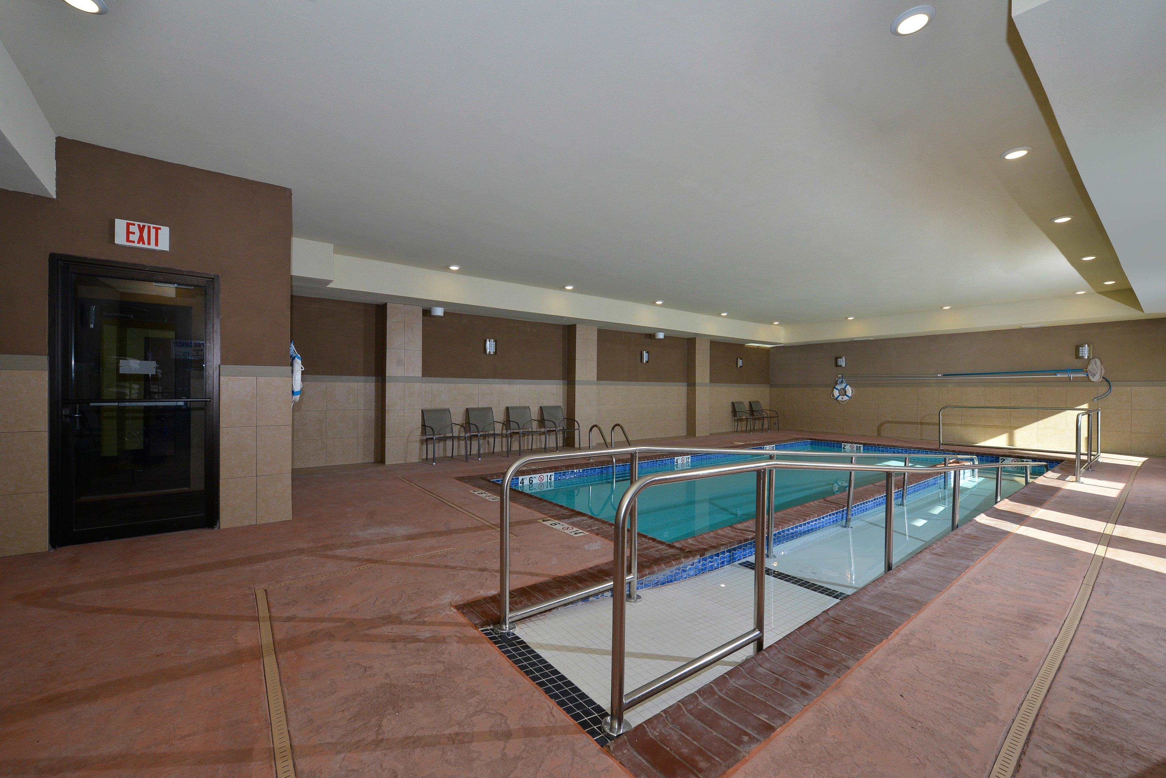 Holiday Inn Express Alva By Ihg Bagian luar foto