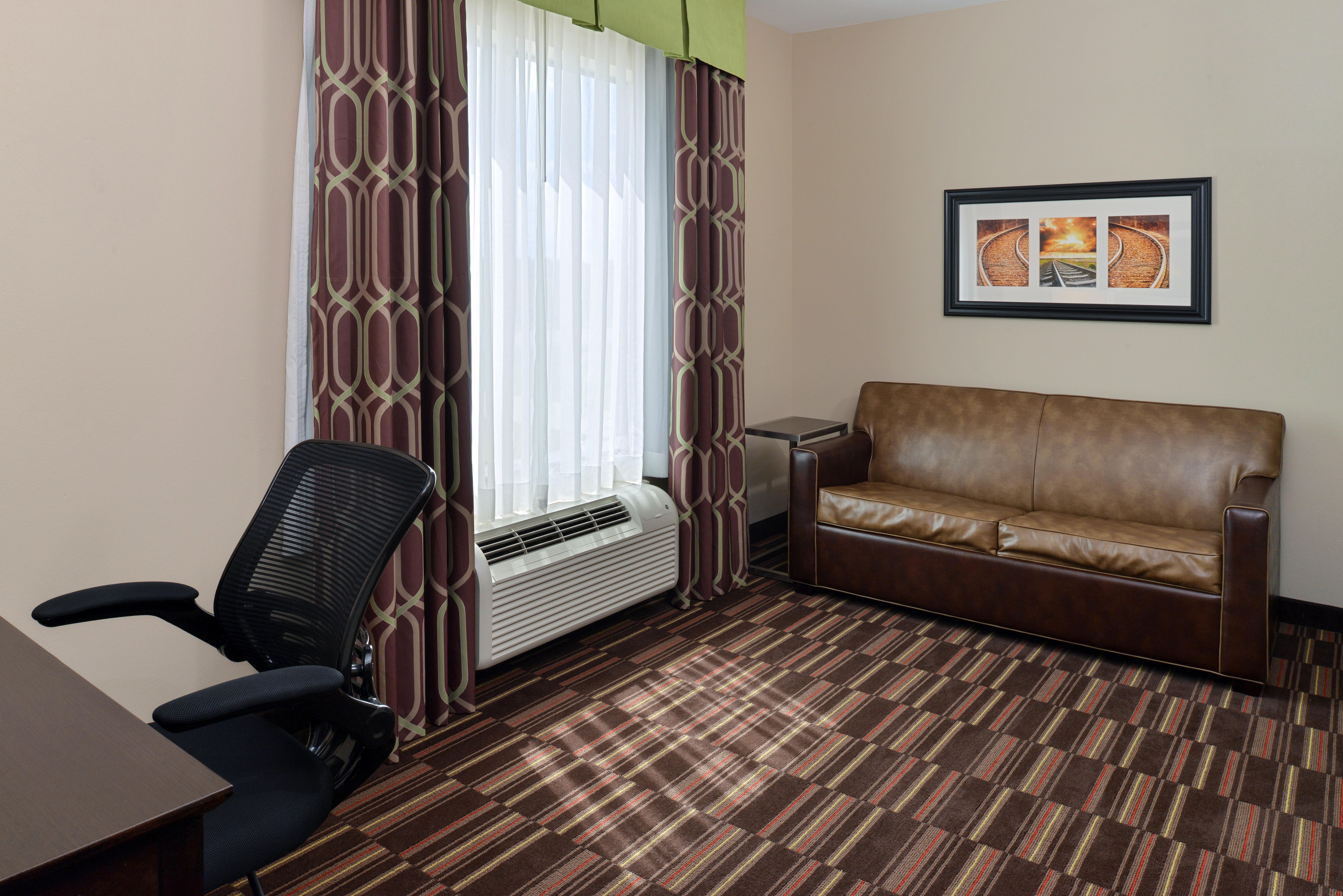 Holiday Inn Express Alva By Ihg Bagian luar foto