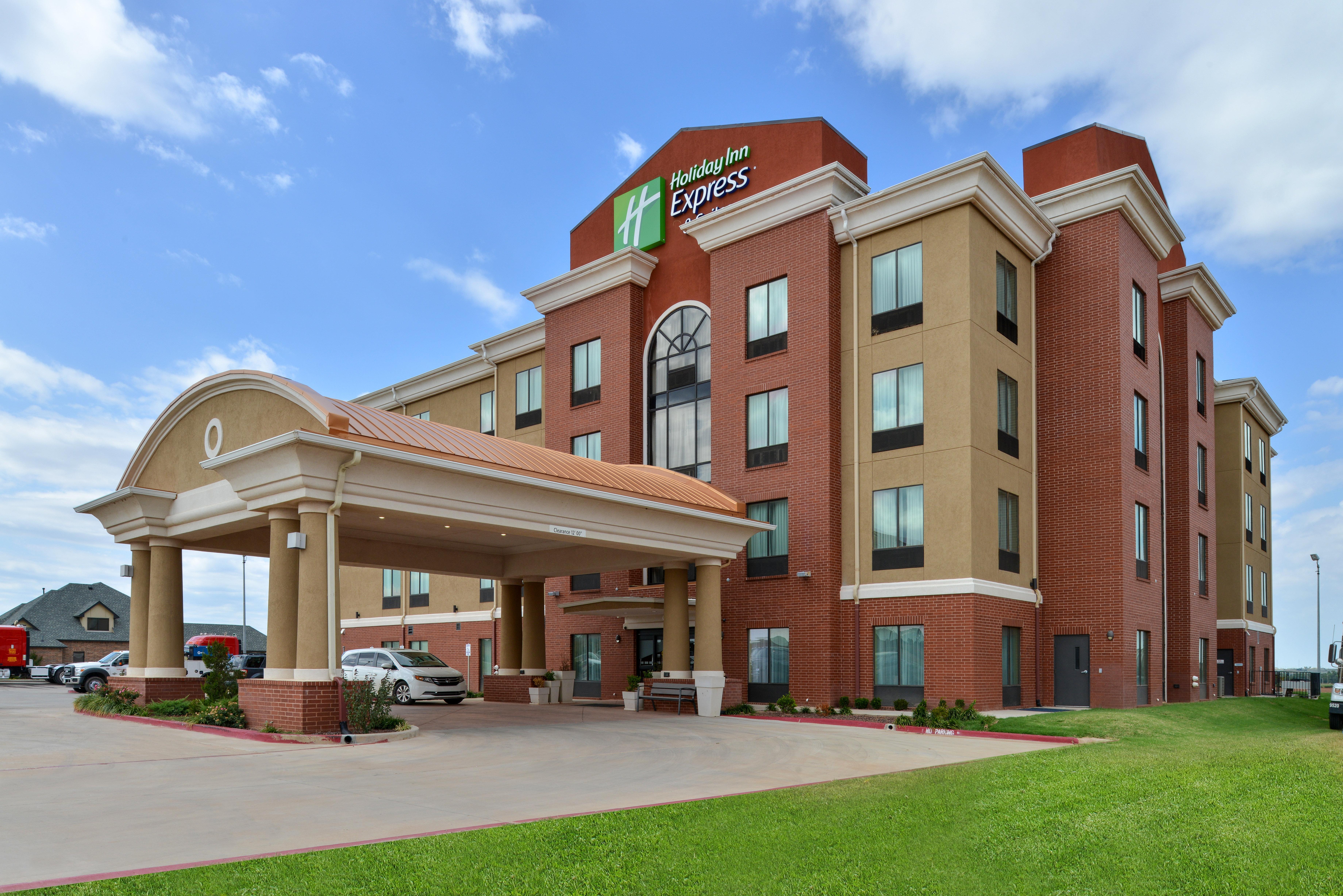 Holiday Inn Express Alva By Ihg Bagian luar foto